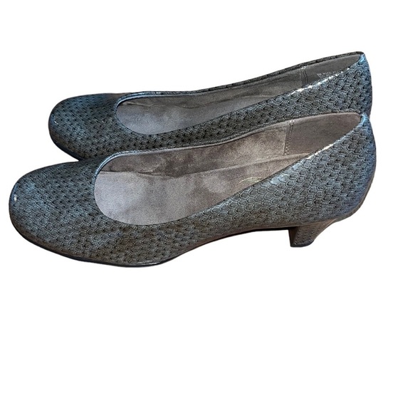 Aerosoles Women’s Heelrest taupe kitten heels Size 8 - Picture 1 of 8